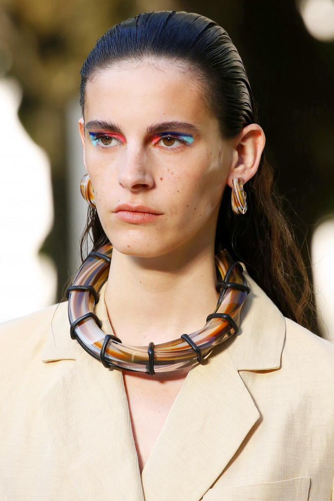 „Choker“ tendencijos